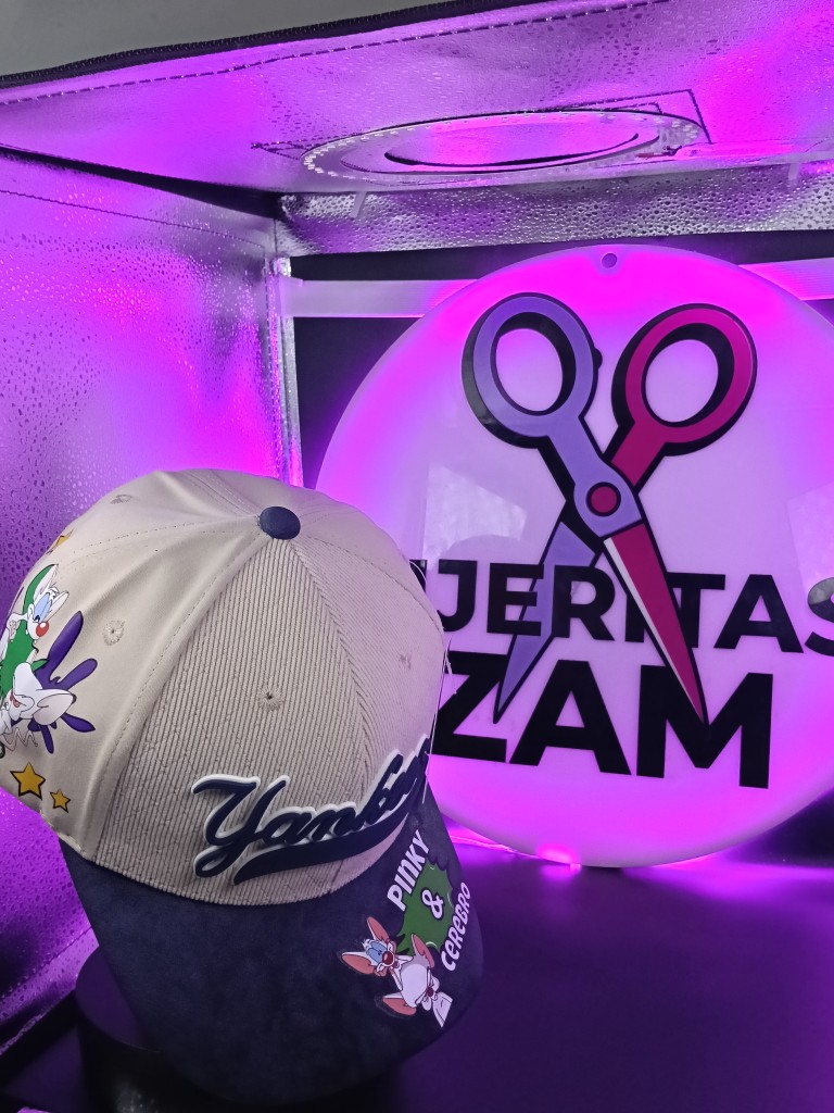 Gorra Pinky y Cerebro Azul