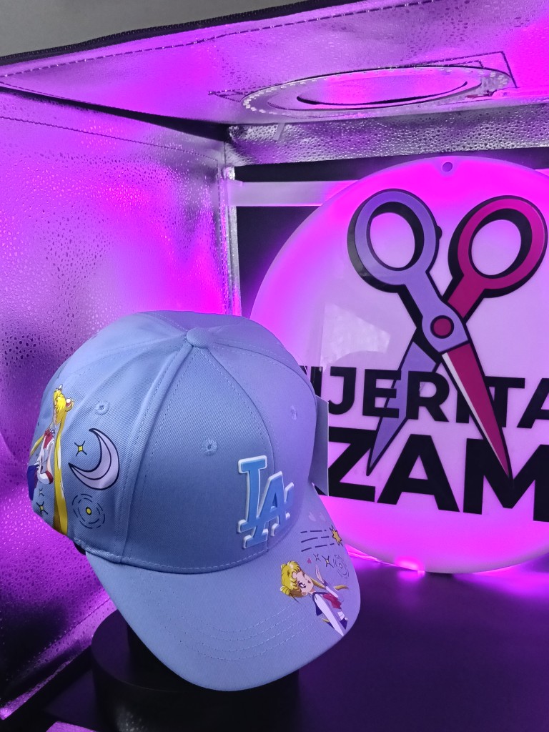 Gorra Seilormoon Azul Cielo