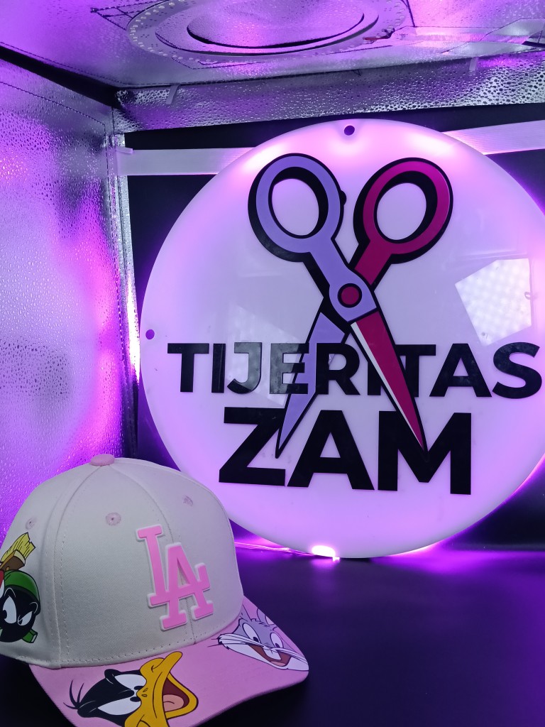 Gorra Niña Looney Tons Rosa