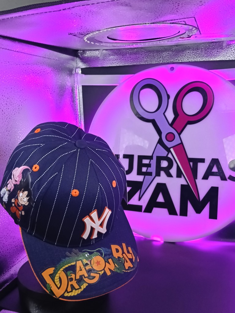 Gorra Dragón Ball Azul con Rayas