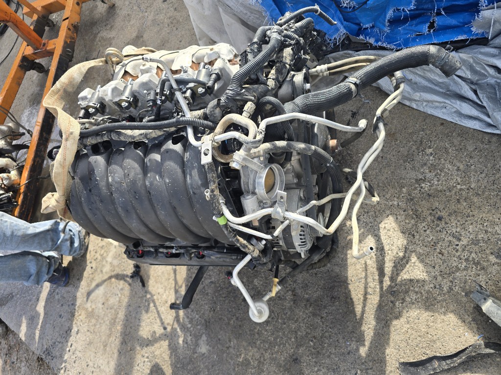 Motor 5.3L 2019/2023 completo con accesorios