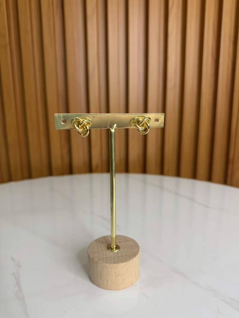 Aretes dorados