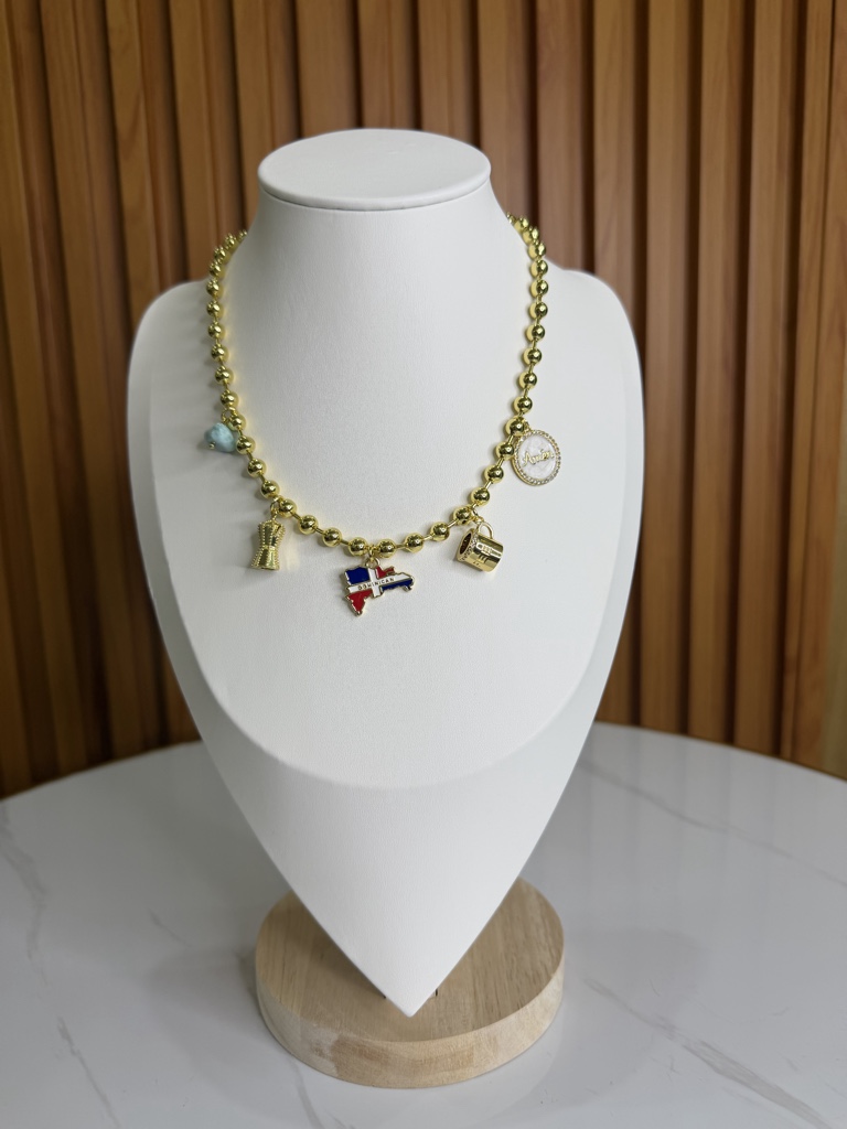 Collar de greca, taza, mapa y larimar