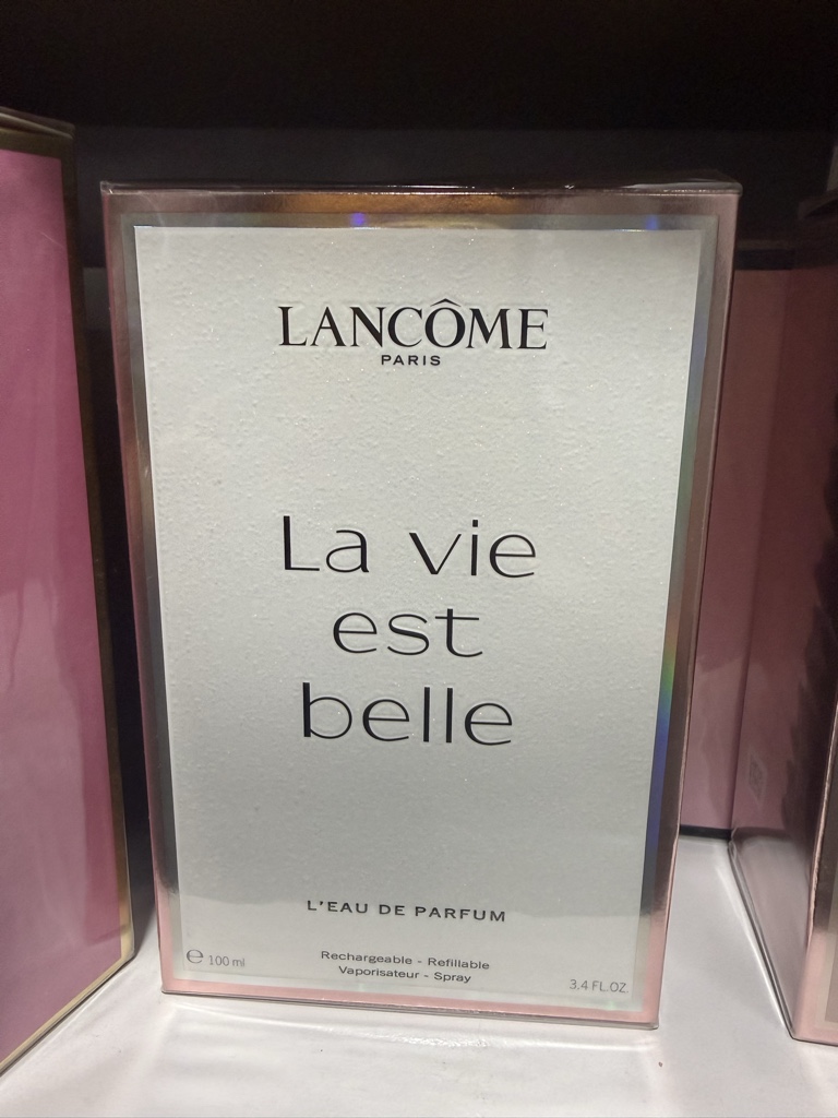 La vie est belle -EAU