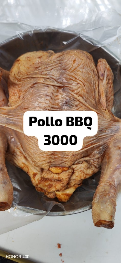 Pollo entero BBQ