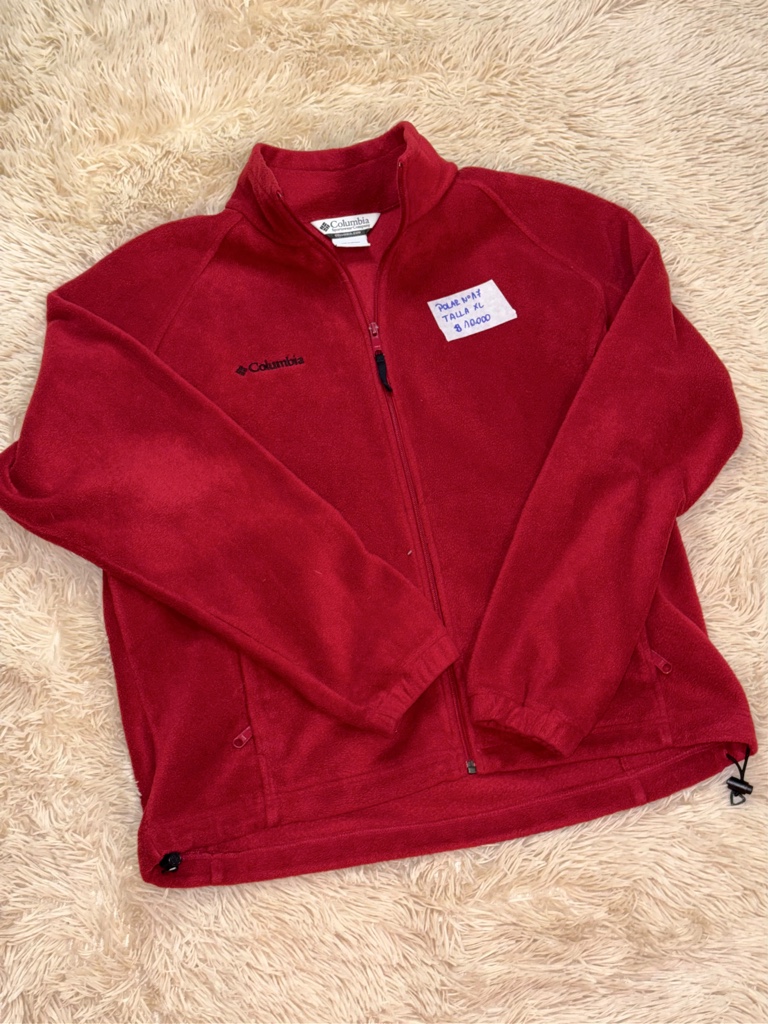 17. Columbia polar roja