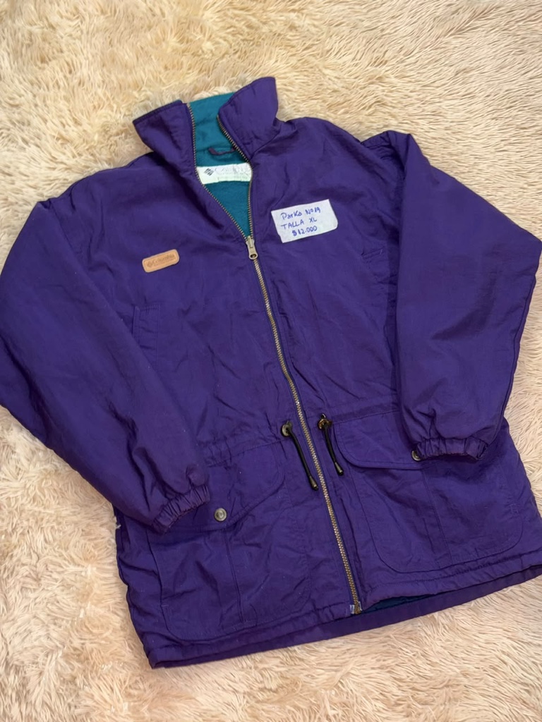 19. Columbia Parka morada