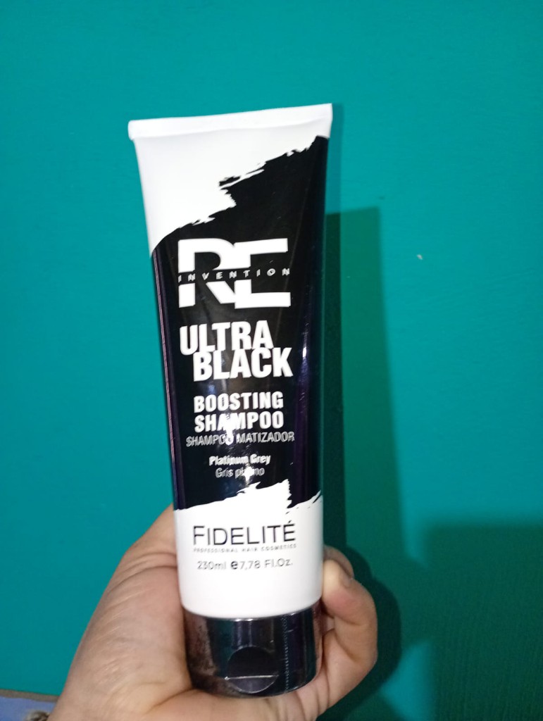 Fidelité Ultra Black shampoo matizador