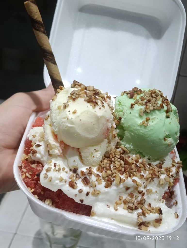 Fresas con crema y nieve