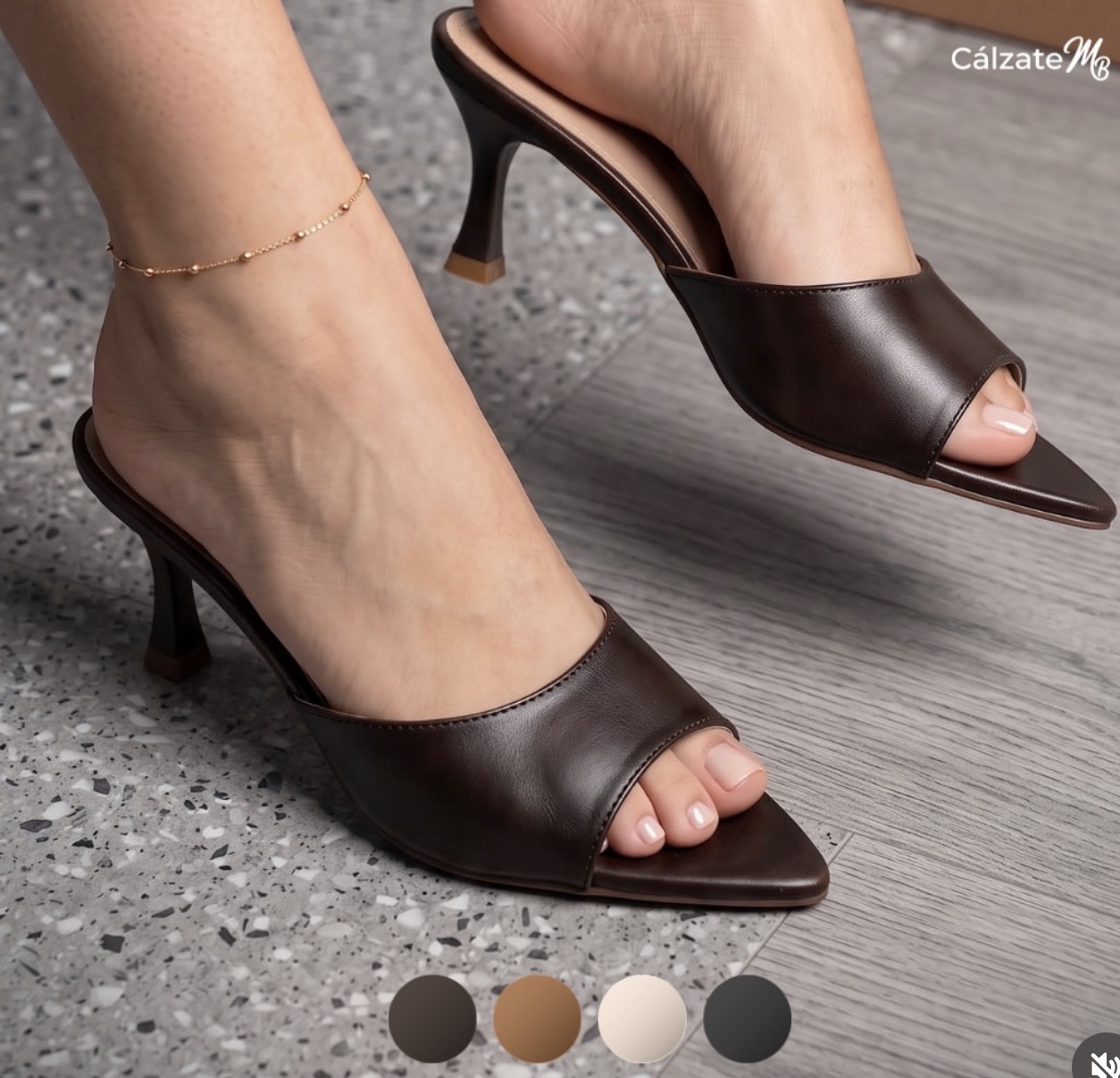 Sandalias de tacón alto color café oscuro
