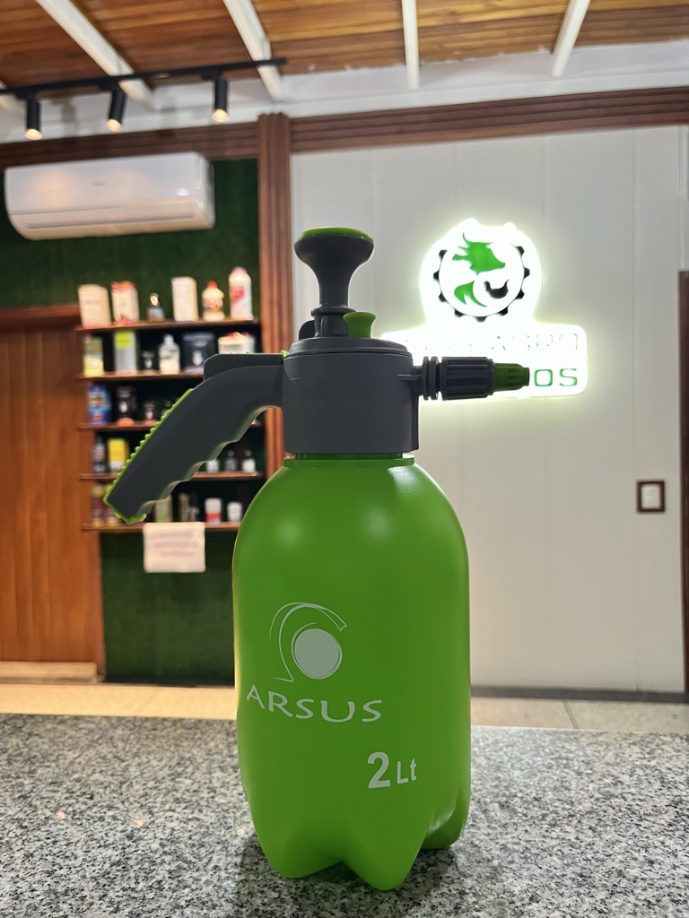 Bomba de agua spray X 2Lt Color Verde