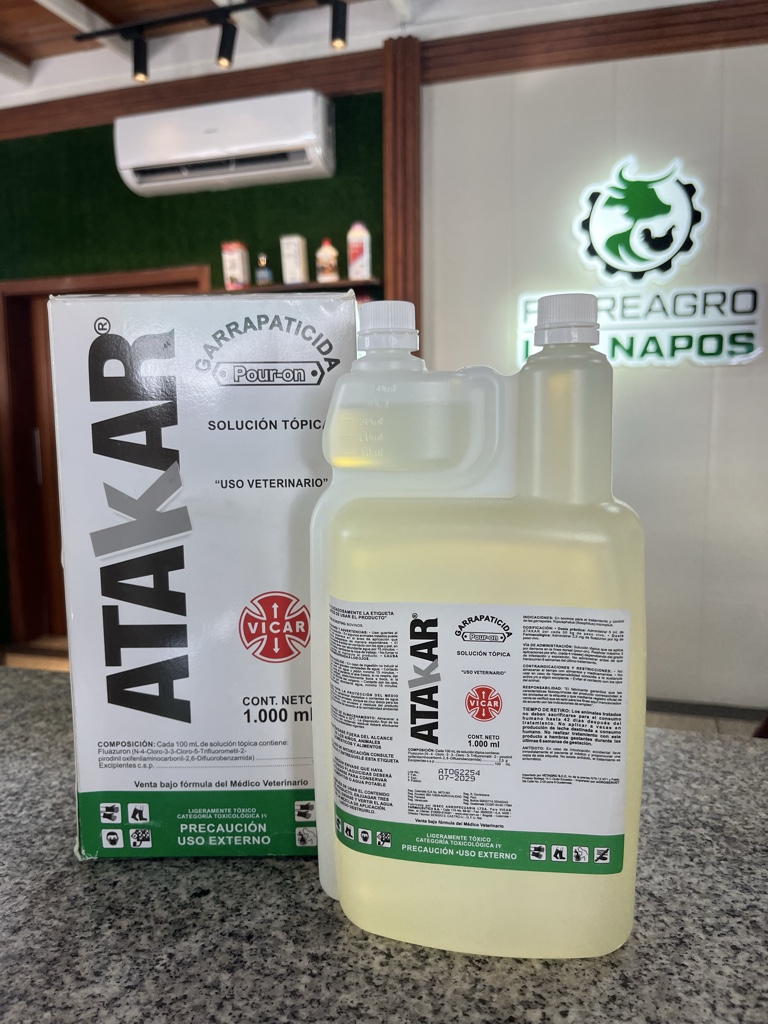 Atakar X 1Lt Baño