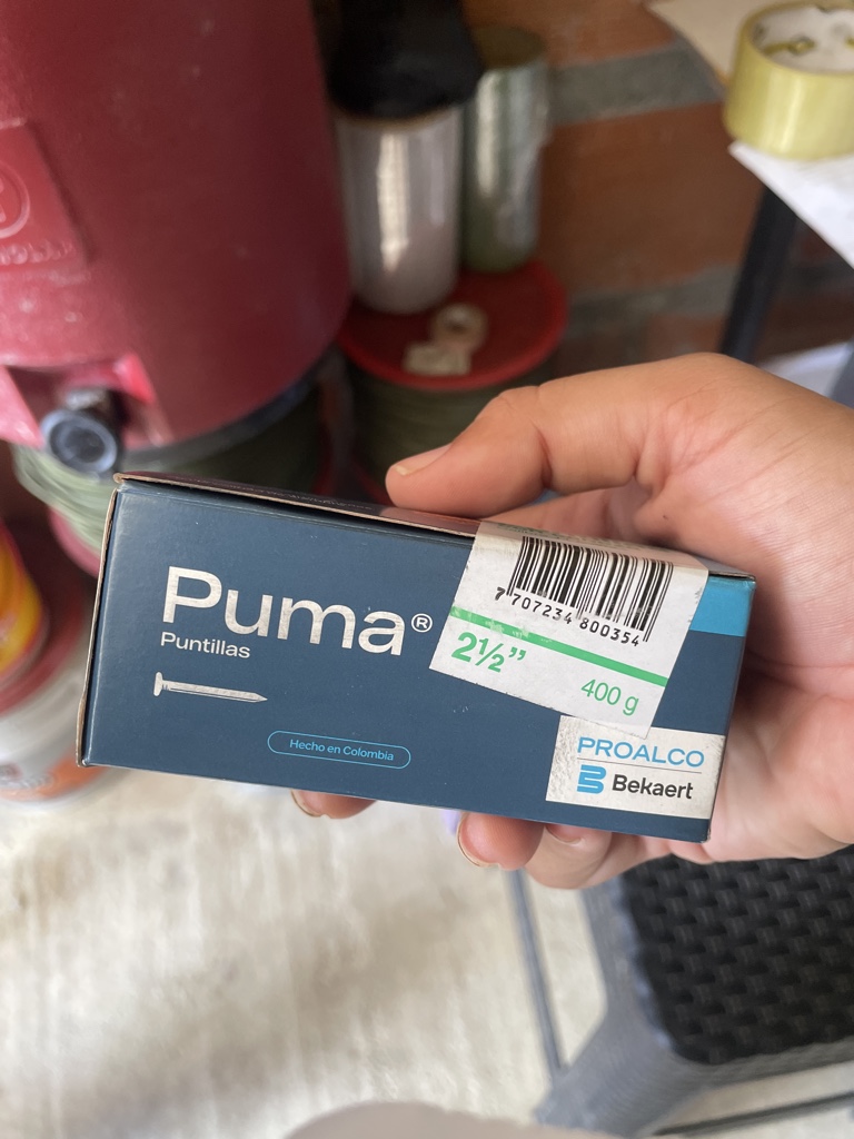 puntillas hierro 2½