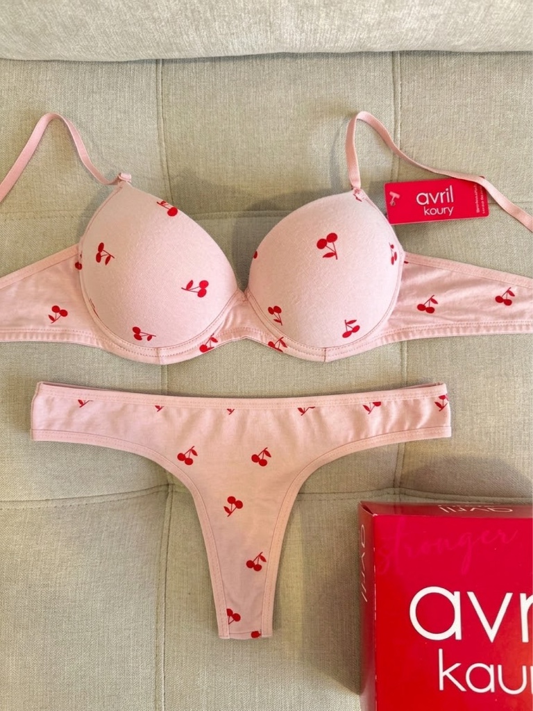 Conjunto de Algodón estampado 🍒 Avril Kaury con Less