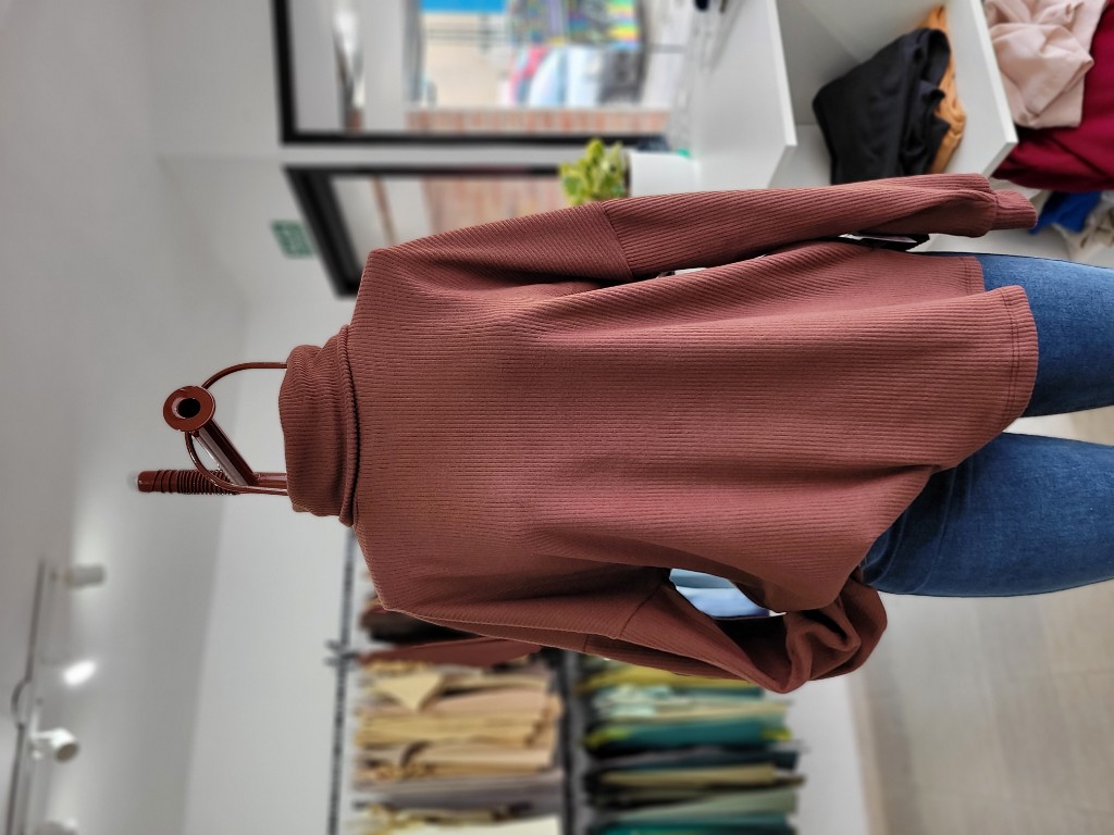 Suéter polera oversize
