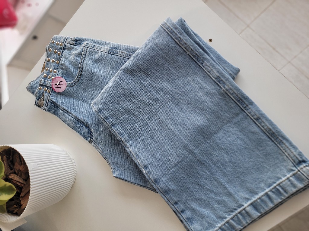 Wide leg tachas celeste