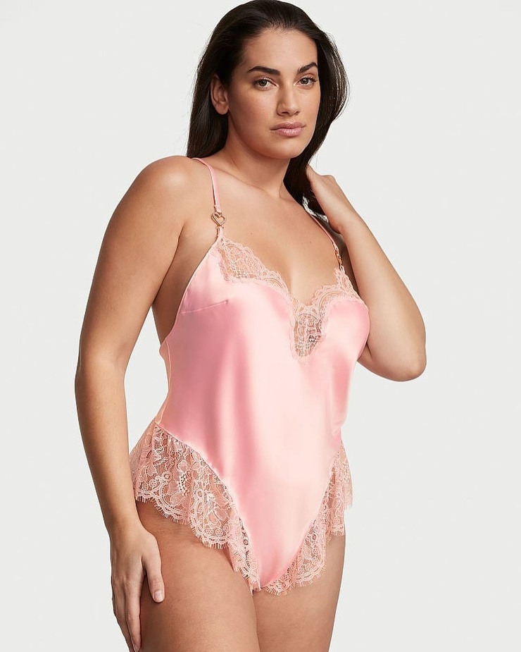 BODY VS EN SATIN COLOR ROSADO