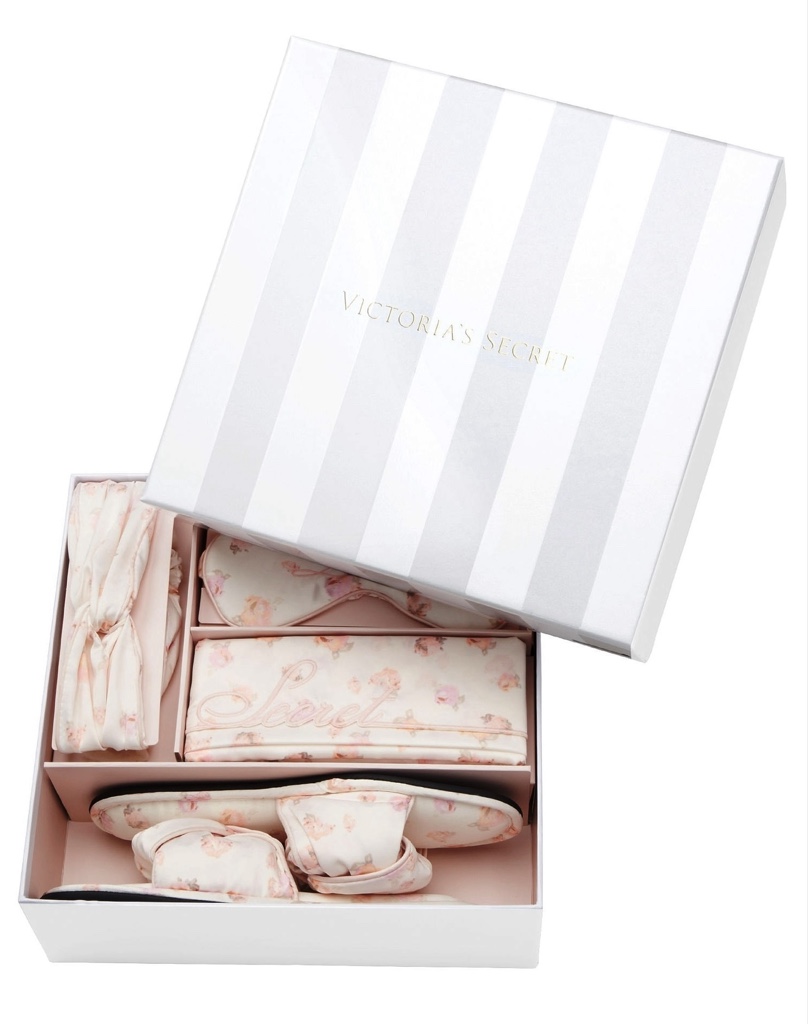 SET DE REGALO VS PANTUFLA FLOWERS