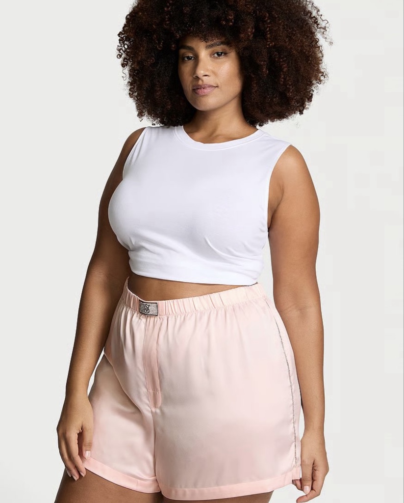 SHORT VS ROSA EN SATIN CON APLIQUE EN CRISTALERIA