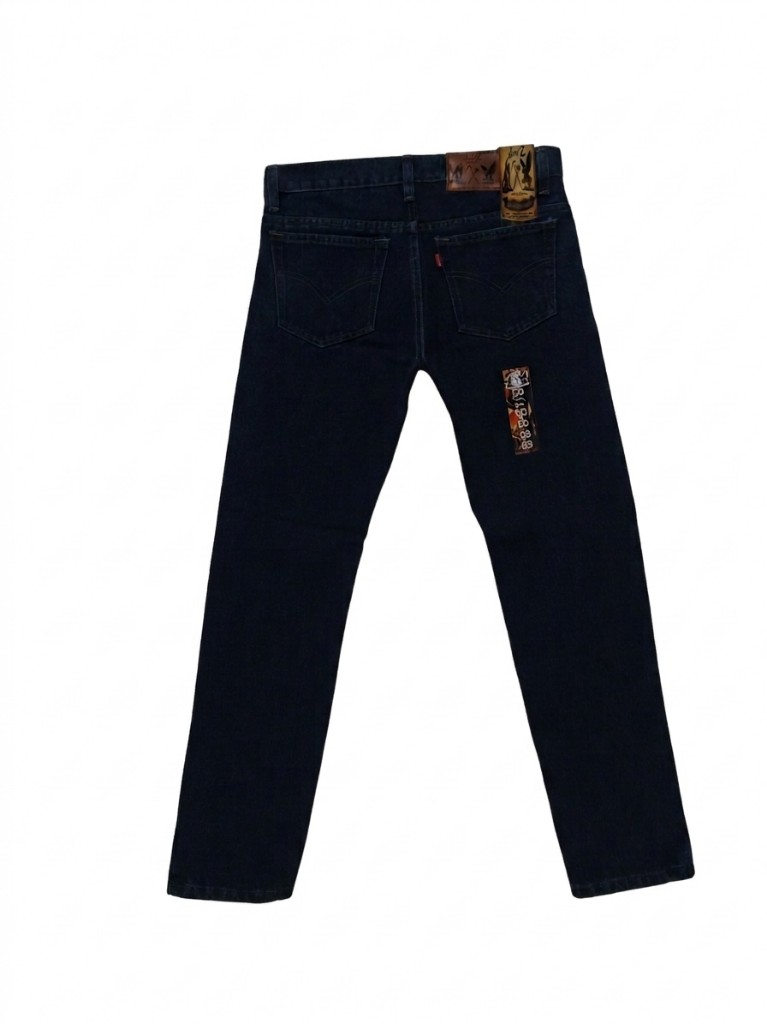 Pantalón mezclilla azul oscuro tipo vaquero