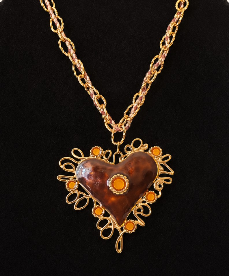 Collar Corazón Ámbar
