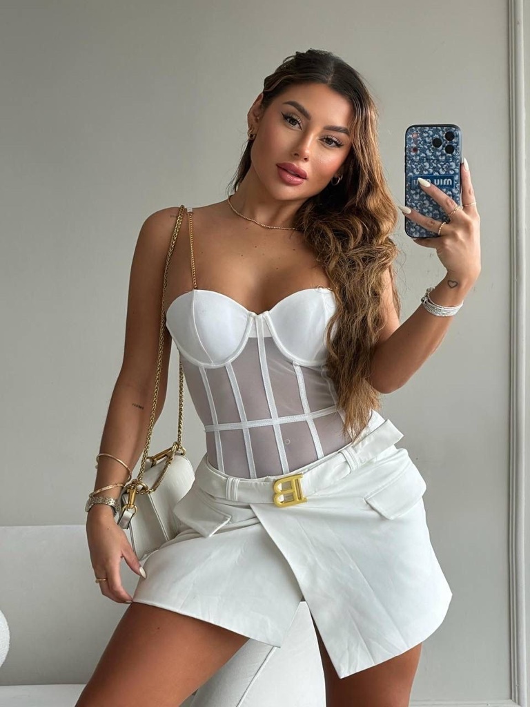 Body blanco transparente