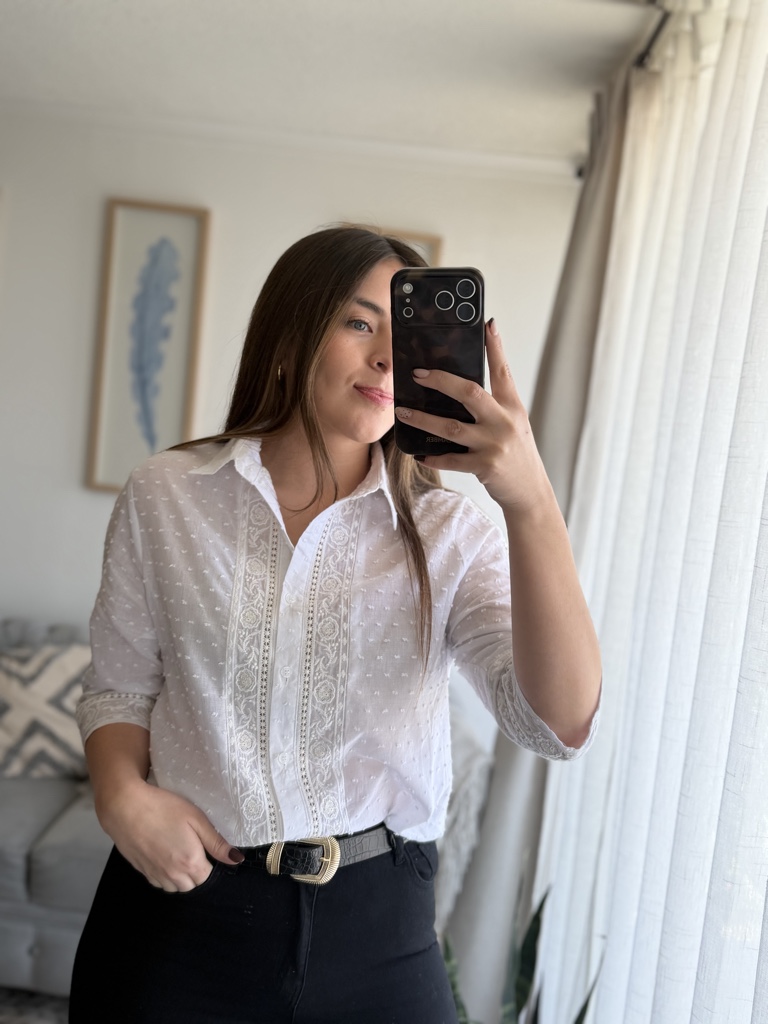 Blusa bordada