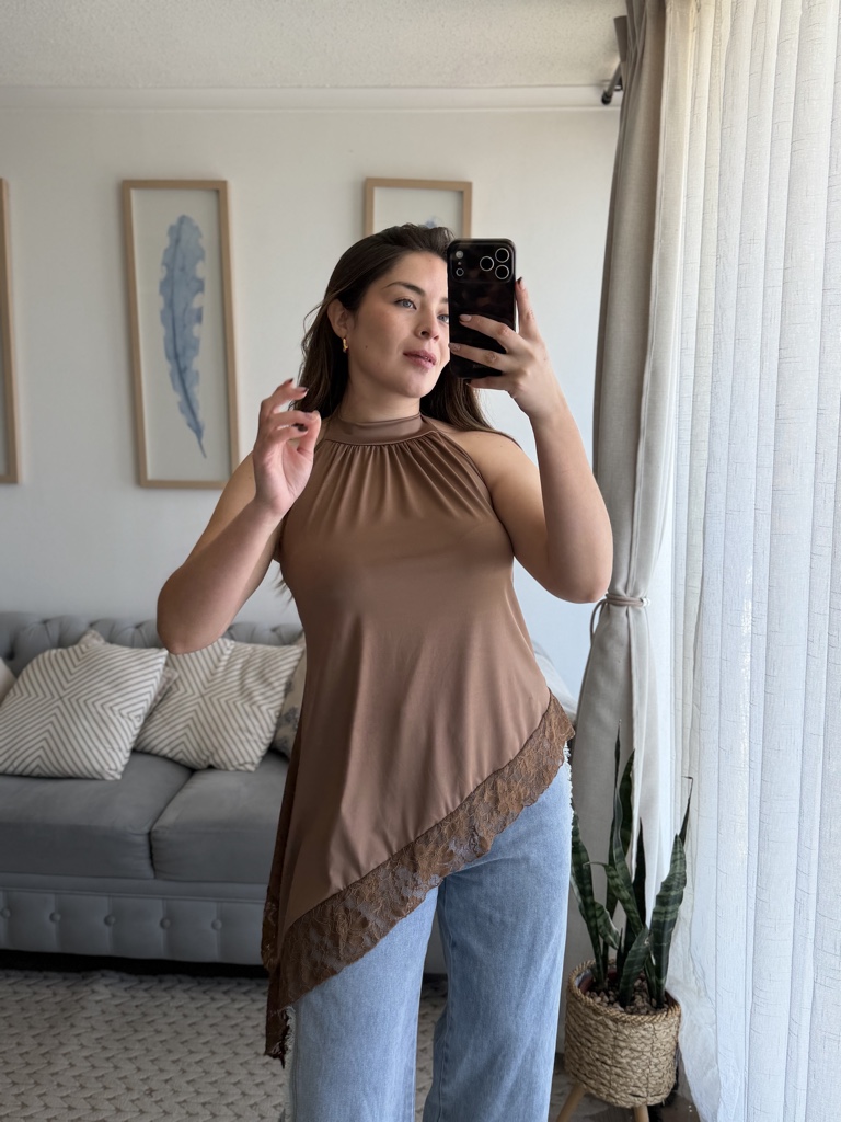 Polera asimétrica café