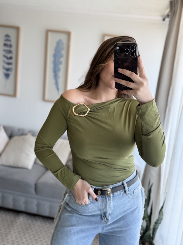 Blusa verde oliva manga larga