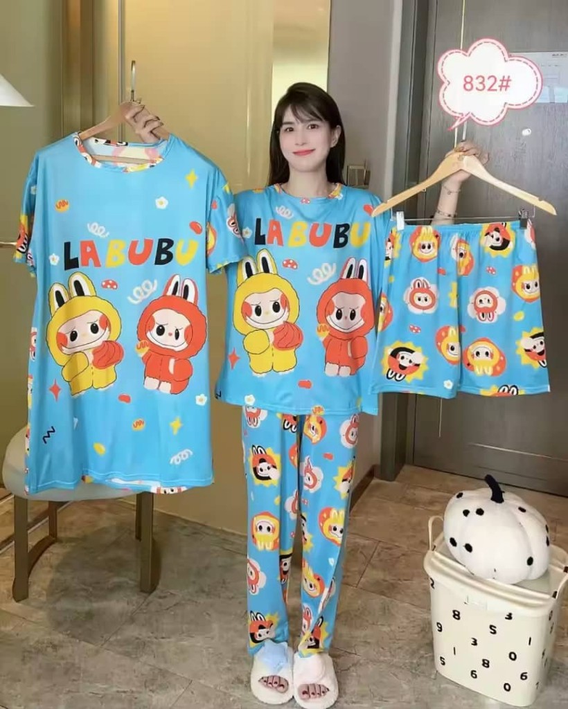 Pijama Labubu azul 4 piezas