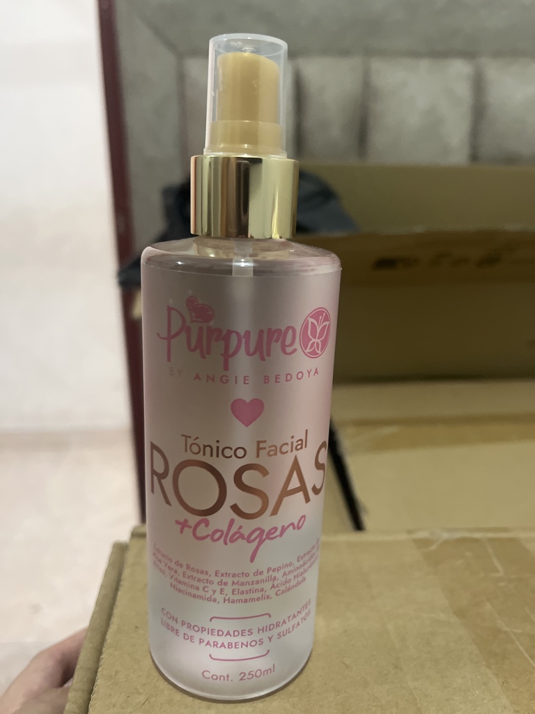 Agua de rosas