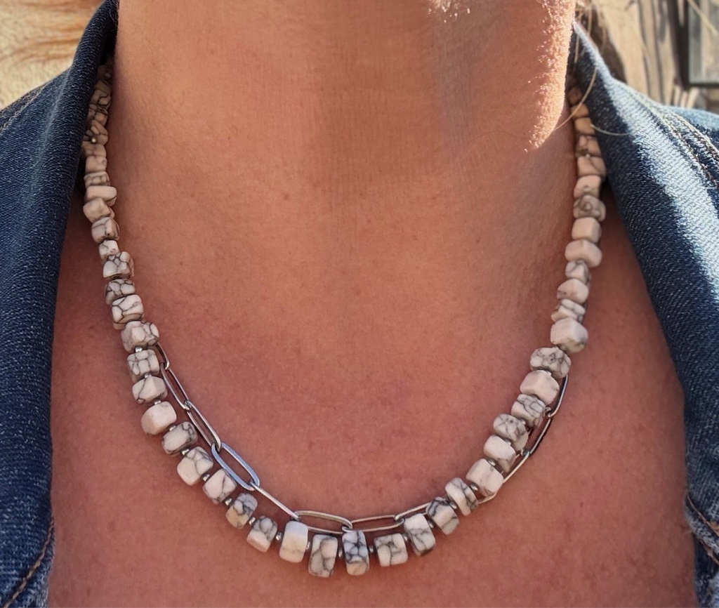 Collar piedras cuadradas con separadores acero