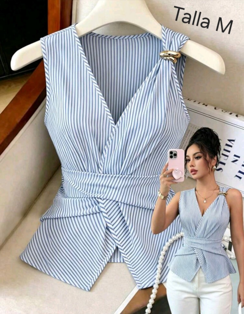 Blusa formal con cuello en V
