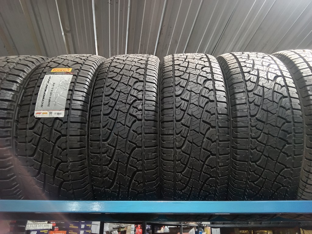 255/60 18 pirelli