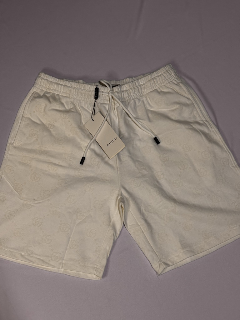 Gucci short beige