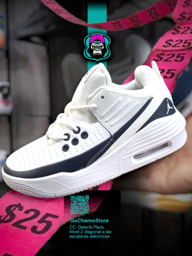 NIKE JORDAN AURA BLANCO NEGRO