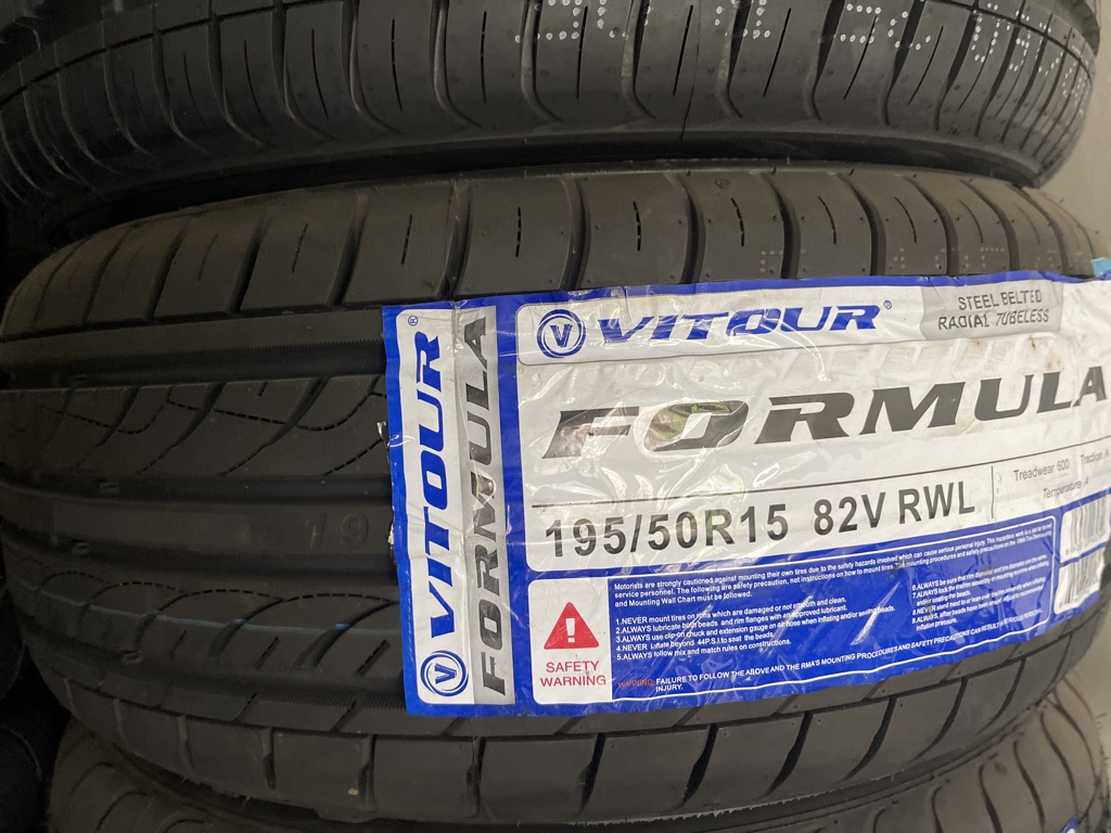 Vitour Formula 195/50R15