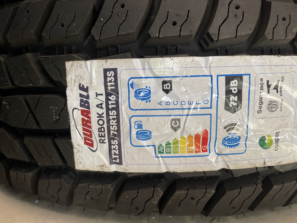 Durable REBOK A/T 235/75R15