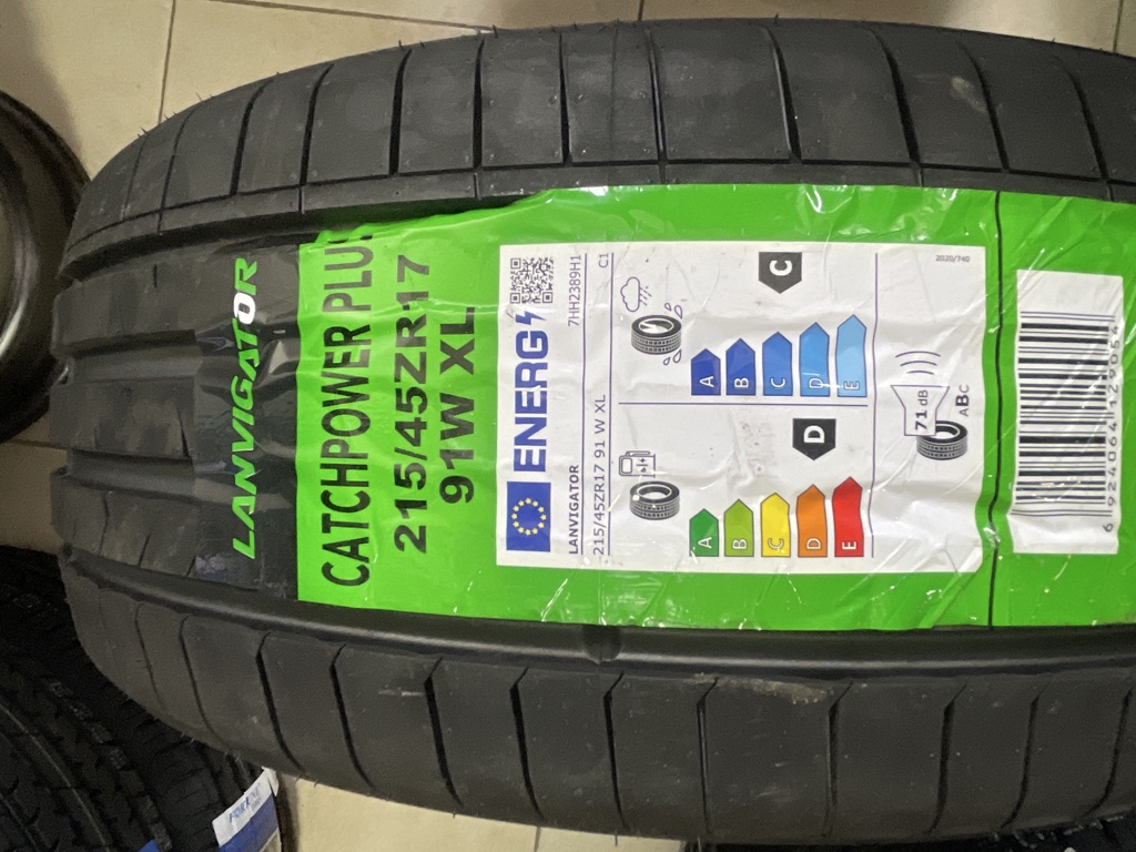 Lanvigator Catchpower Plus 215/45ZR17