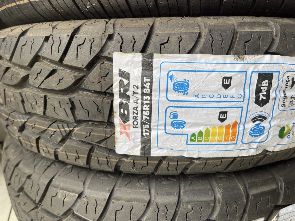 XBRI Forza A/T2 175/75R13