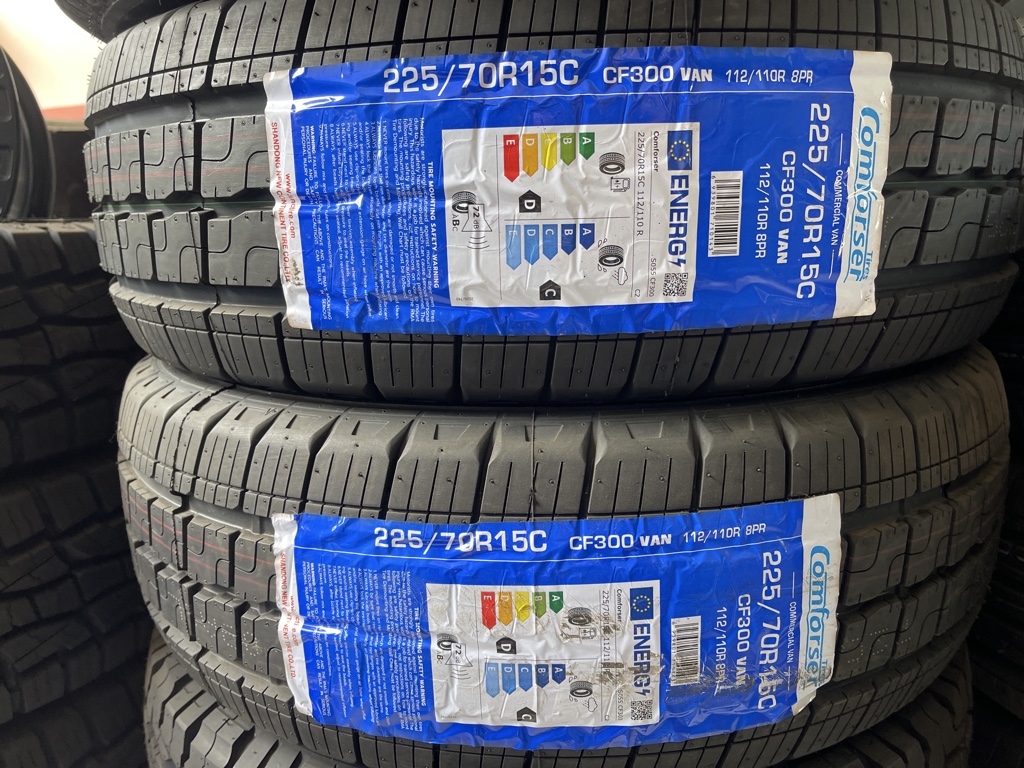 Comforser CF300 Van 225/70R15C