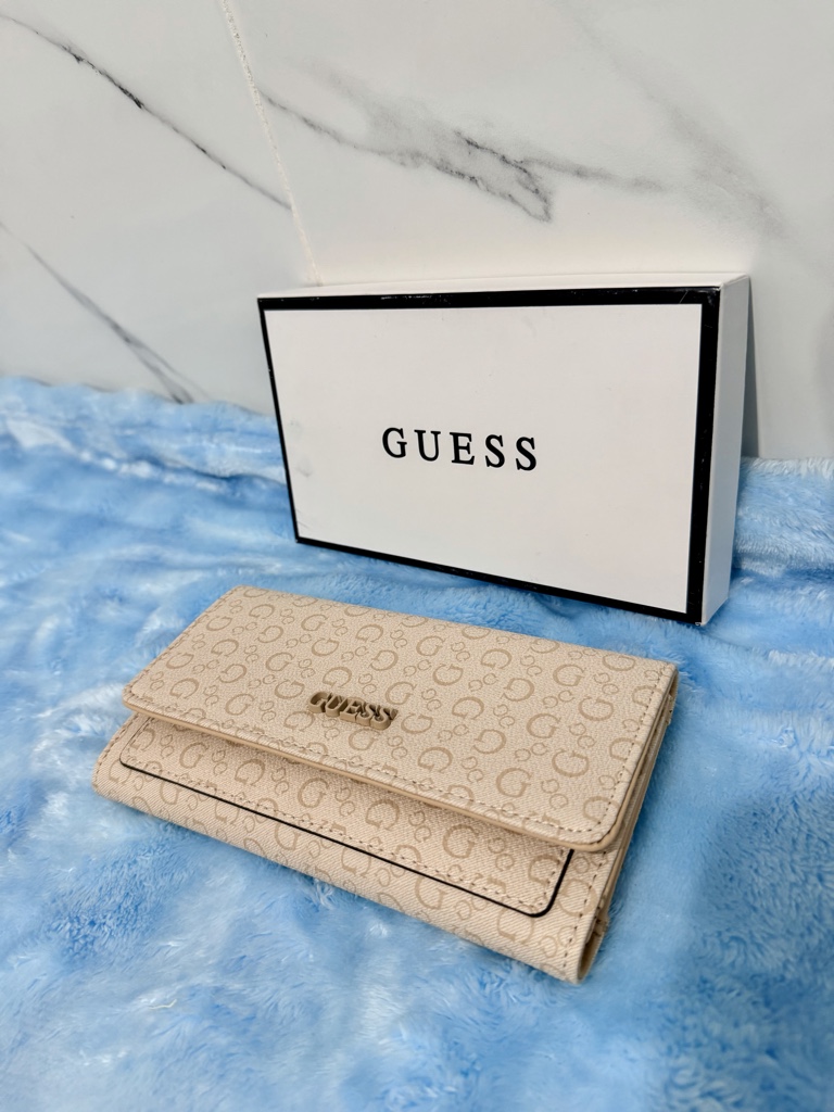 Guess cartera beige