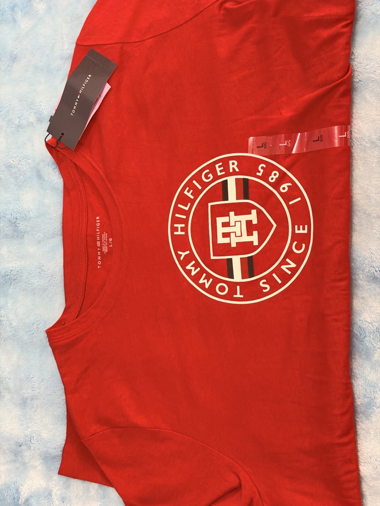 Tommy Hilfiger blusa roja