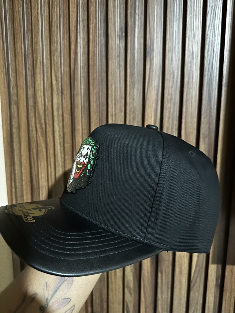 Gorra negra Joker