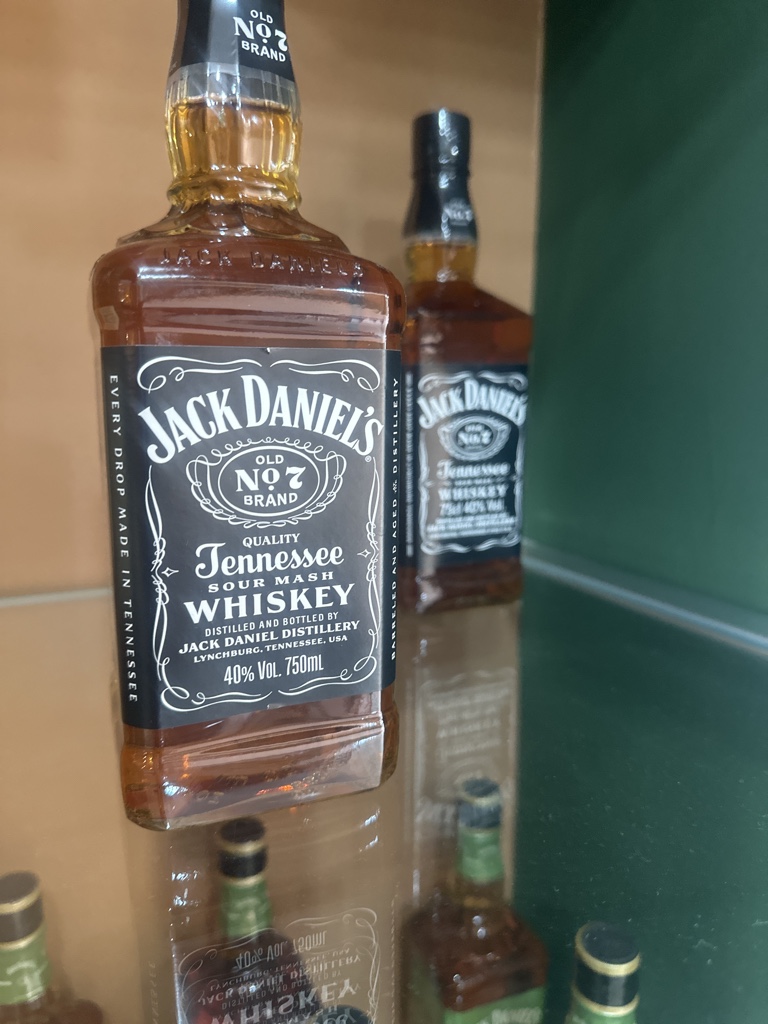 JACK DANIELS TENNESSEE WHISKEY N°7