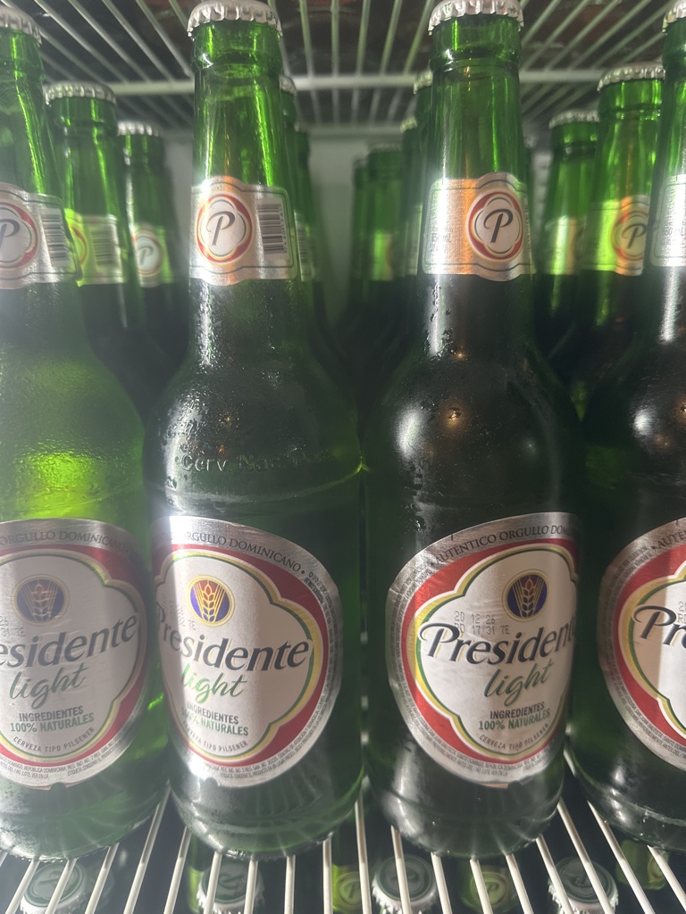 PRESIDENTE LIGHT GRANDE (22OZ)