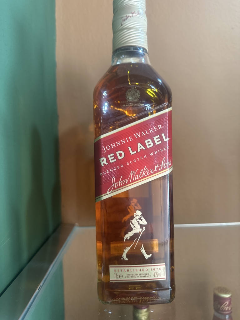JOHNNIE WALKER RED LABEL