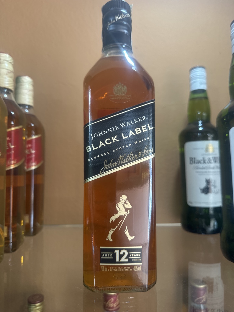 JOHNNIE WALKER BLACK LABEL (75CL)