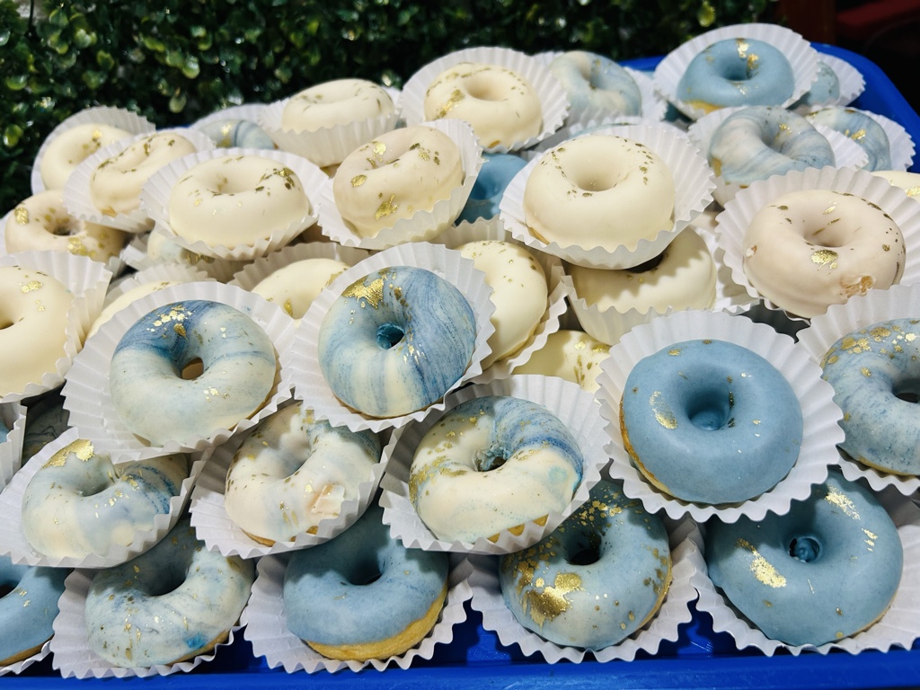 Mini Donas para bocaditos 3 unidades por 1 solo cubiertas de chocolate