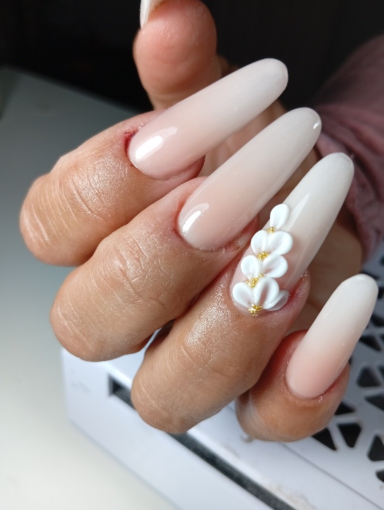 Uñas esculpidas
